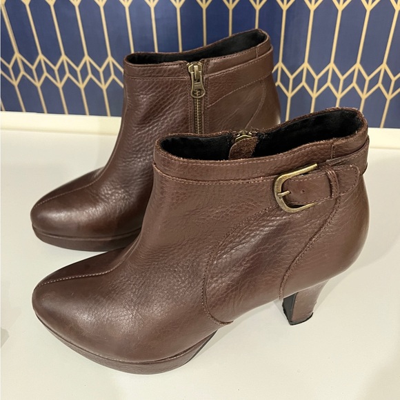 Chocolate ankle boots - Picture 3 of 4